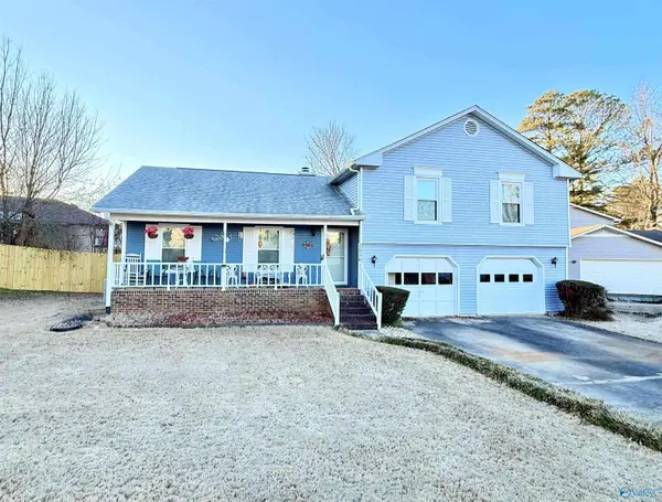 1054 Sandy Springs Road NW, Huntsville, AL 35806