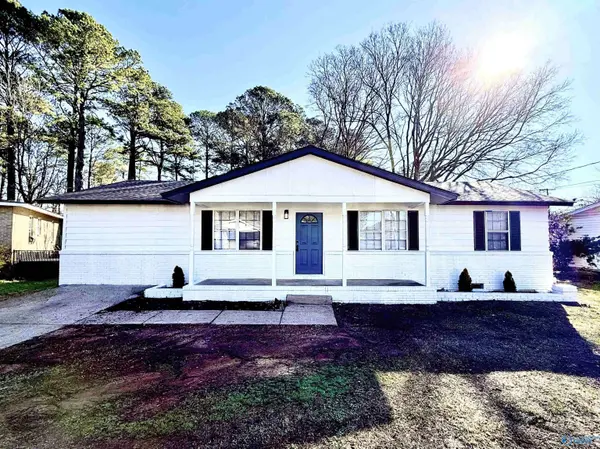 3705 Cerro Vista Street SW, Huntsville, AL 35805