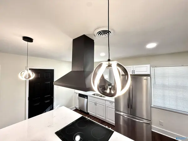 3705 Cerro Vista Street SW, Huntsville, AL 35805