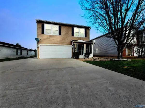 3070 Castlecreek Drive, Madison, AL 35756