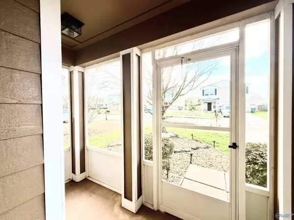 3070 Castlecreek Drive, Madison, AL 35756