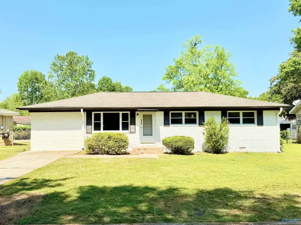 3706 S Westdale Court SW, Huntsville, AL 35805