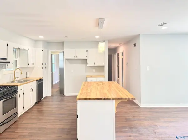 3706 S Westdale Court SW, Huntsville, AL 35805