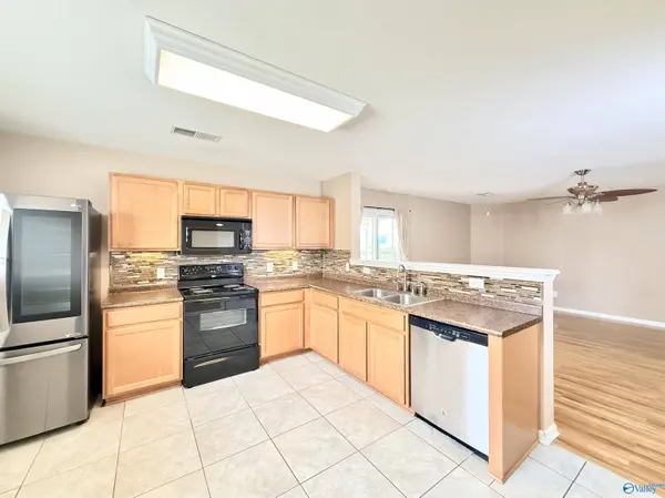 3070 Castlecreek Drive, Madison, AL 35756