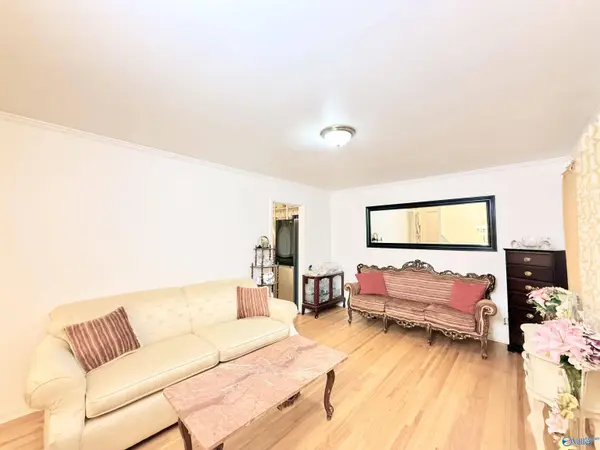 2620 Scenic View Drive NW, Huntsville, AL 35810