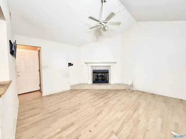 1009 Riverchase Drive SE, Huntsville, AL 35803
