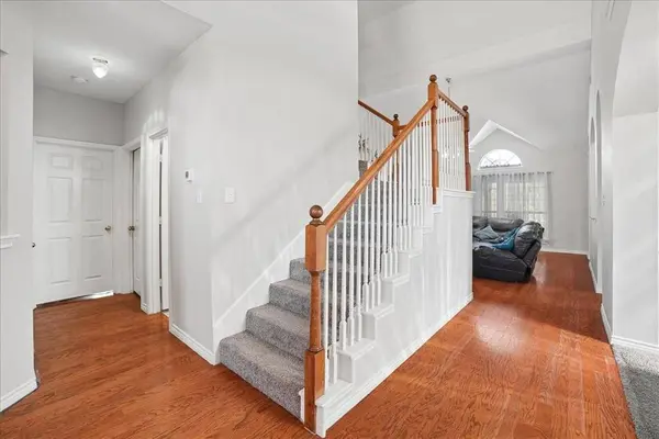 312 Foxglove Court, Grand Prairie, TX 75052