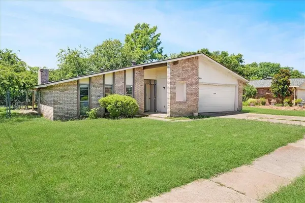 1209 Whittenburg Drive, Fort Worth, TX 76134