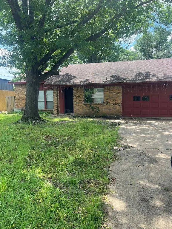 506 Charles Lane, Terrell, TX 75160