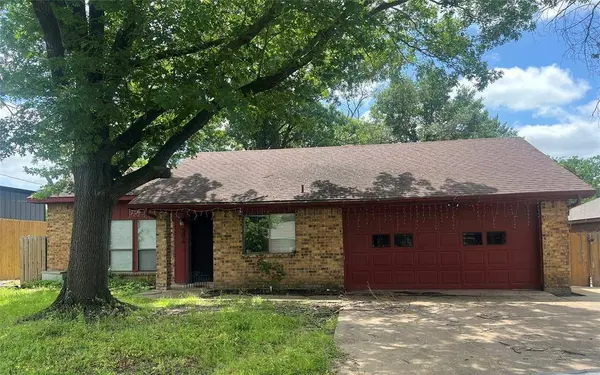 506 Charles Lane, Terrell, TX 75160