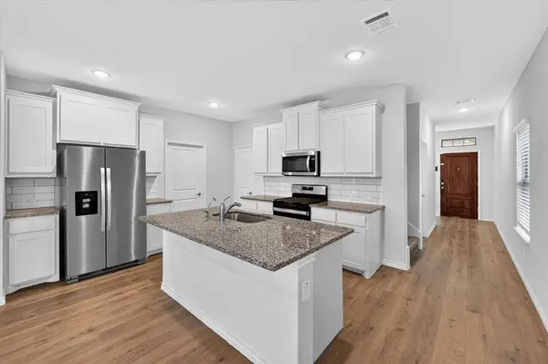 340 Willowmore Drive, Little Elm, TX 75068