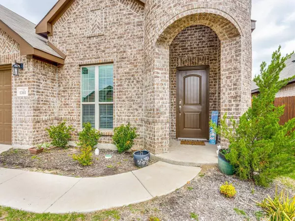 1361 Royal Meadows Trail, Fort Worth, TX 76140