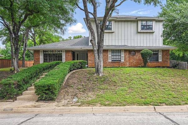 4705 Woodview Street, Arlington, TX 76013