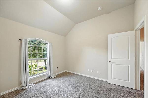 225 Brighton Drive, Desoto, TX 75115