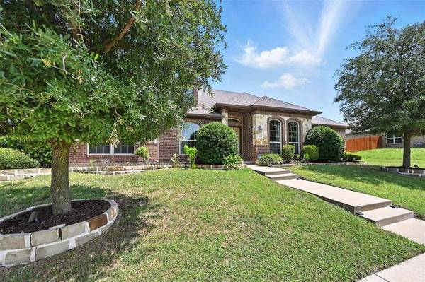 225 Brighton Drive, Desoto, TX 75115