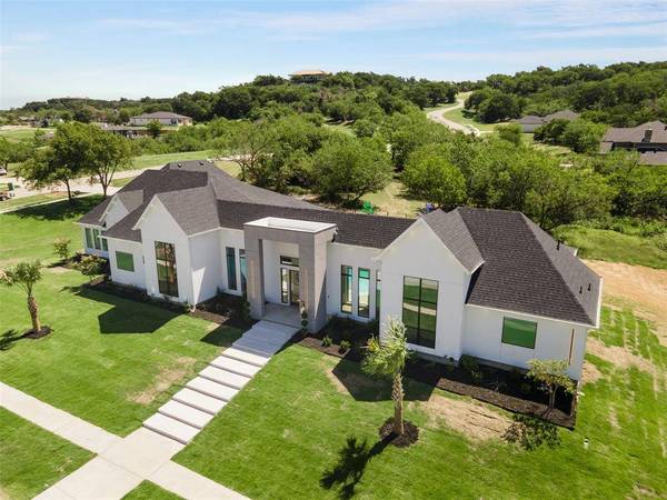 2542 Town View Drive, Cedar Hill, TX 75104