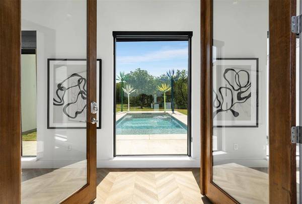 2542 Town View Drive, Cedar Hill, TX 75104