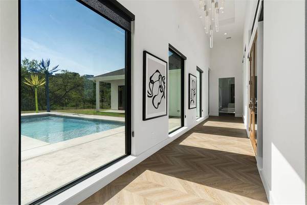 2542 Town View Drive, Cedar Hill, TX 75104