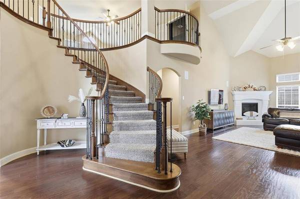 2939 Arenoso, Grand Prairie, TX 75054