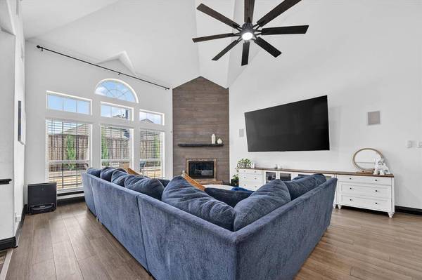 2832 Sendero, Grand Prairie, TX 75054
