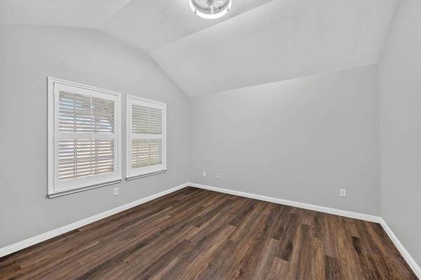 3203 Yeltes, Grand Prairie, TX 75054