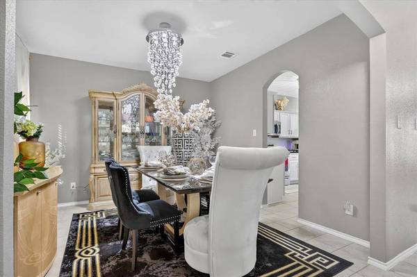 2325 Redwood Drive, Lancaster, TX 75134