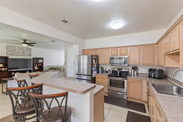 2312 Green Mere DR, Arlington, TX 76001