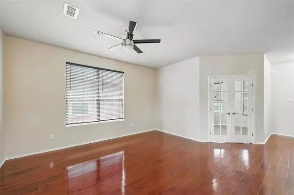 2644 Brookvalley Lane, Grand Prairie, TX 75052