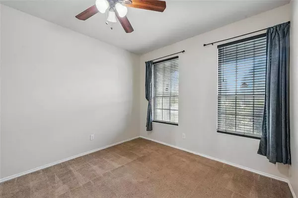 2644 Brookvalley Lane, Grand Prairie, TX 75052