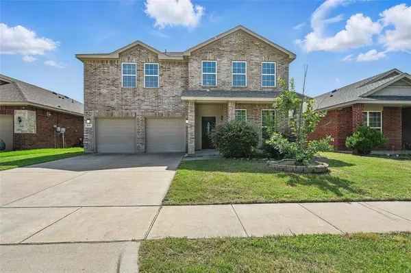 2644 Brookvalley Lane, Grand Prairie, TX 75052