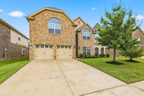 2939 Arenoso, Grand Prairie, TX 75054