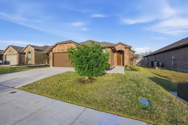 9308 Desertrock Road, Fort Worth, TX 76131