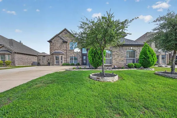 2832 Sendero, Grand Prairie, TX 75054
