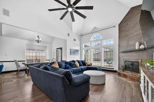 2832 Sendero, Grand Prairie, TX 75054