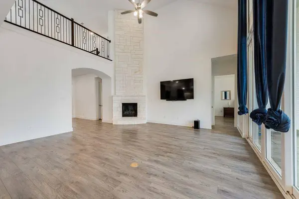 4600 Paintbrush Way, Aubrey, TX 76227