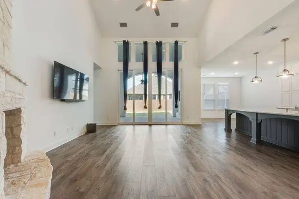 4600 Paintbrush Way, Aubrey, TX 76227