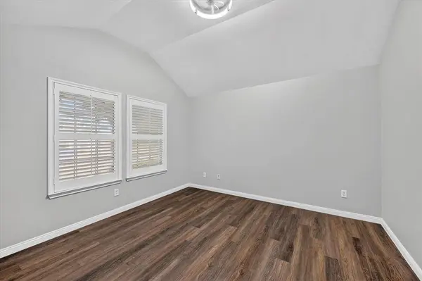 3203 Yeltes, Grand Prairie, TX 75054