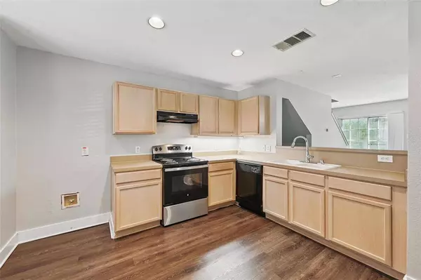 4524 Via San Antonio, Dallas, TX 75211