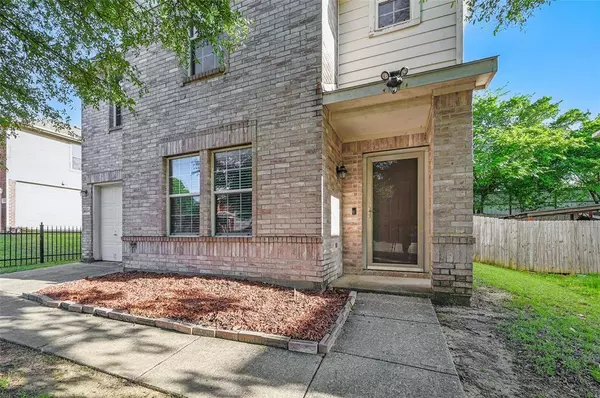 4524 Via San Antonio, Dallas, TX 75211