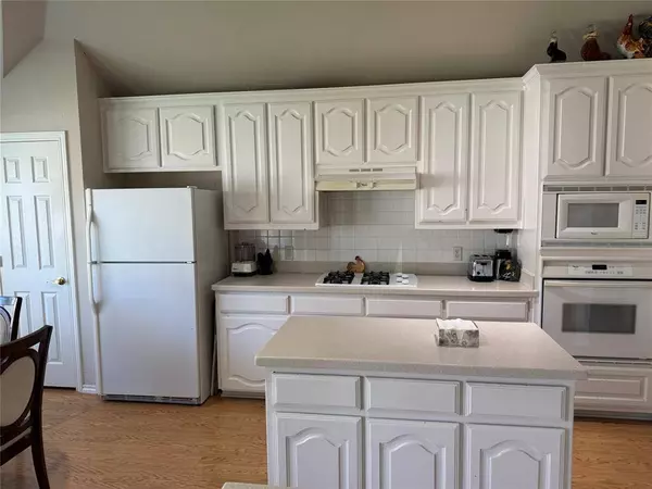 6615 Fannin Farm Way, Arlington, TX 76001