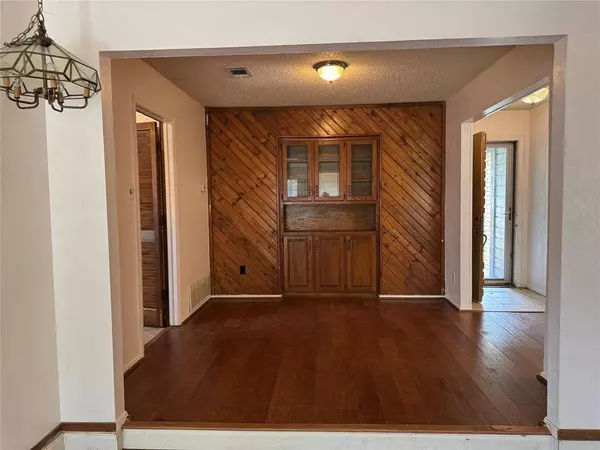 5108 El Rancho Court, Arlington, TX 76017