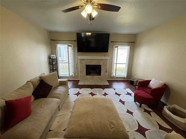 3448 Lark Meadow Way, Dallas, TX 75287