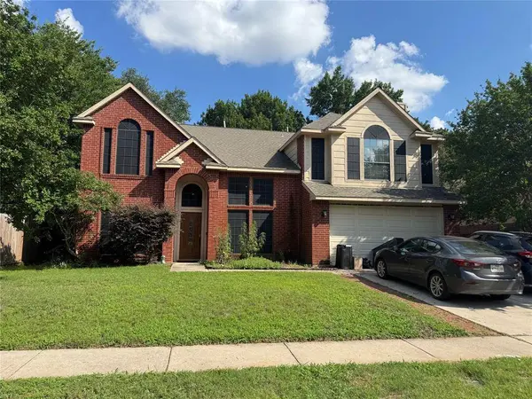 210 Carlsbad Drive, Mansfield, TX 76063