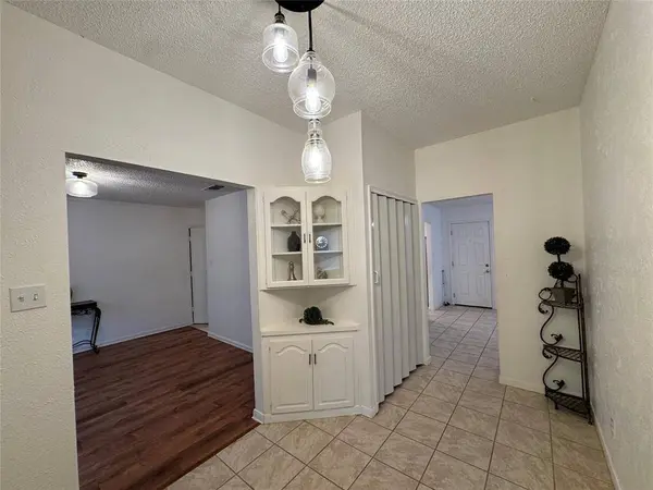 2108 Barron Lane, Fort Worth, TX 76112
