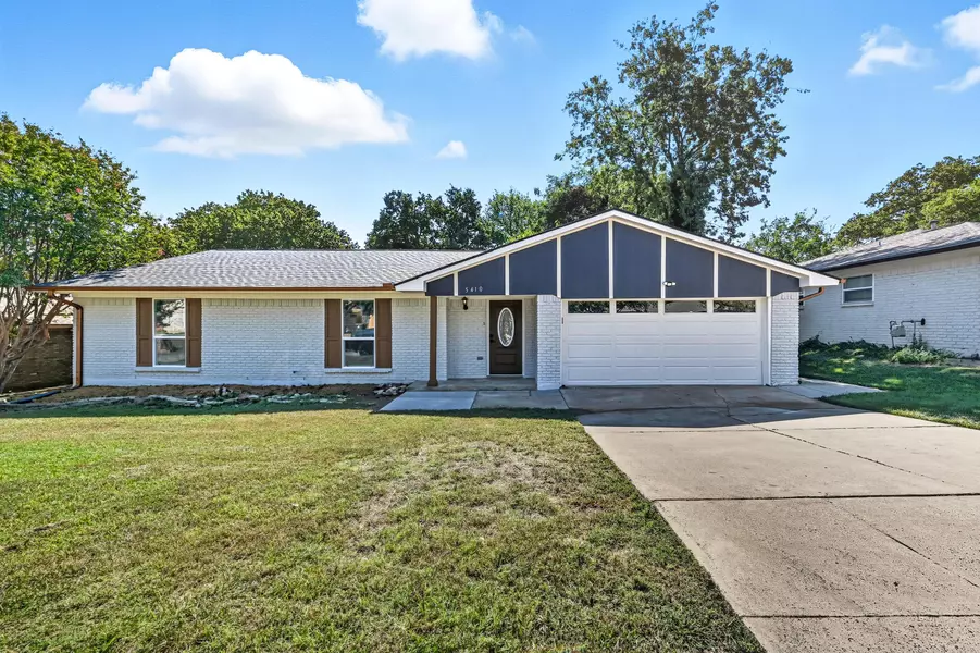 5410 Marshfield Ct, Arlington, TX 76016-2200