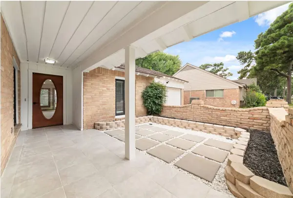 11411 Ash Creek DR, Houston, TX 77043