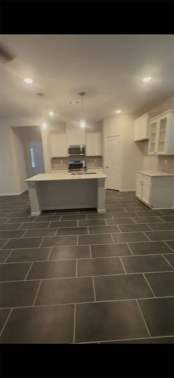 8023 Cypress Country DR, Cypress, TX 77433