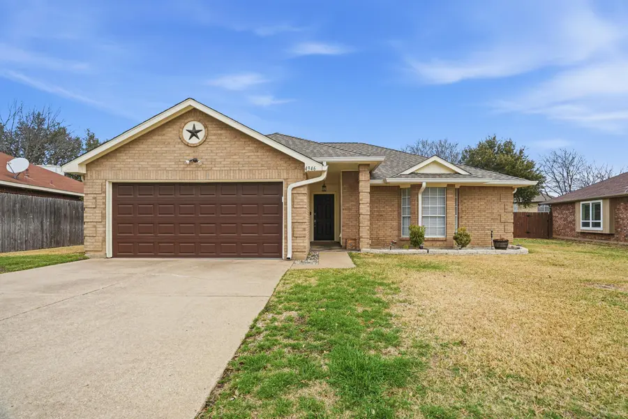 4946 Briar Oaks Ln, Grand Prairie, TX 75052-4415