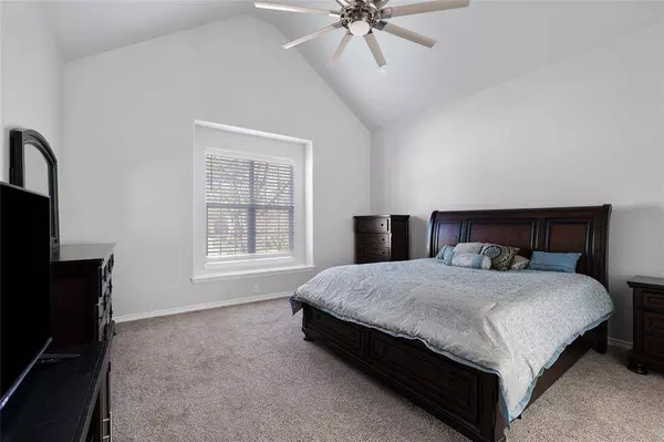 808 E 6th Street, Bonham, TX 75418