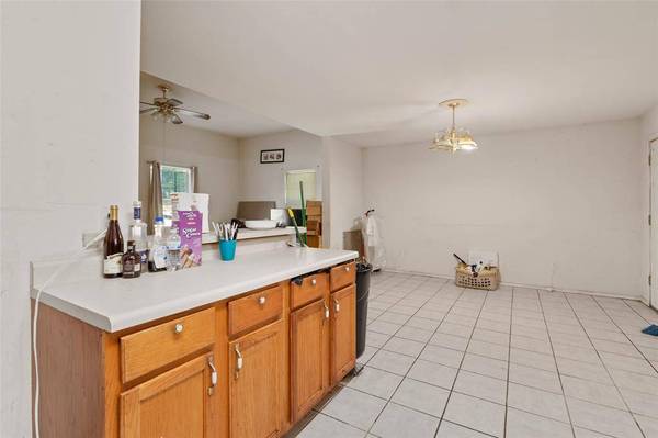 5344 Larimore Lane, Dallas, TX 75236